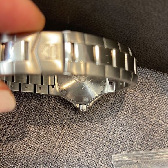 Tag Heuer Women's WL131H.BA0709 Kirium Stainless Steel Watch - Picture 5 of 7